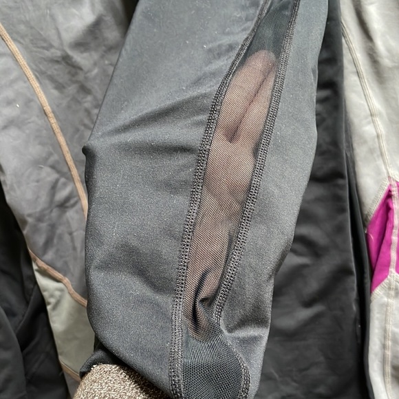 ASICS crop bundle - Picture 3 of 3